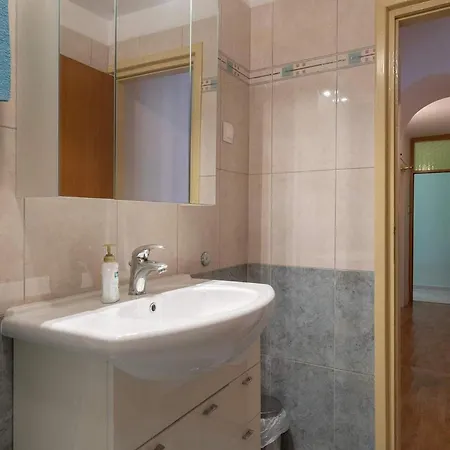 Jordan Apartman *